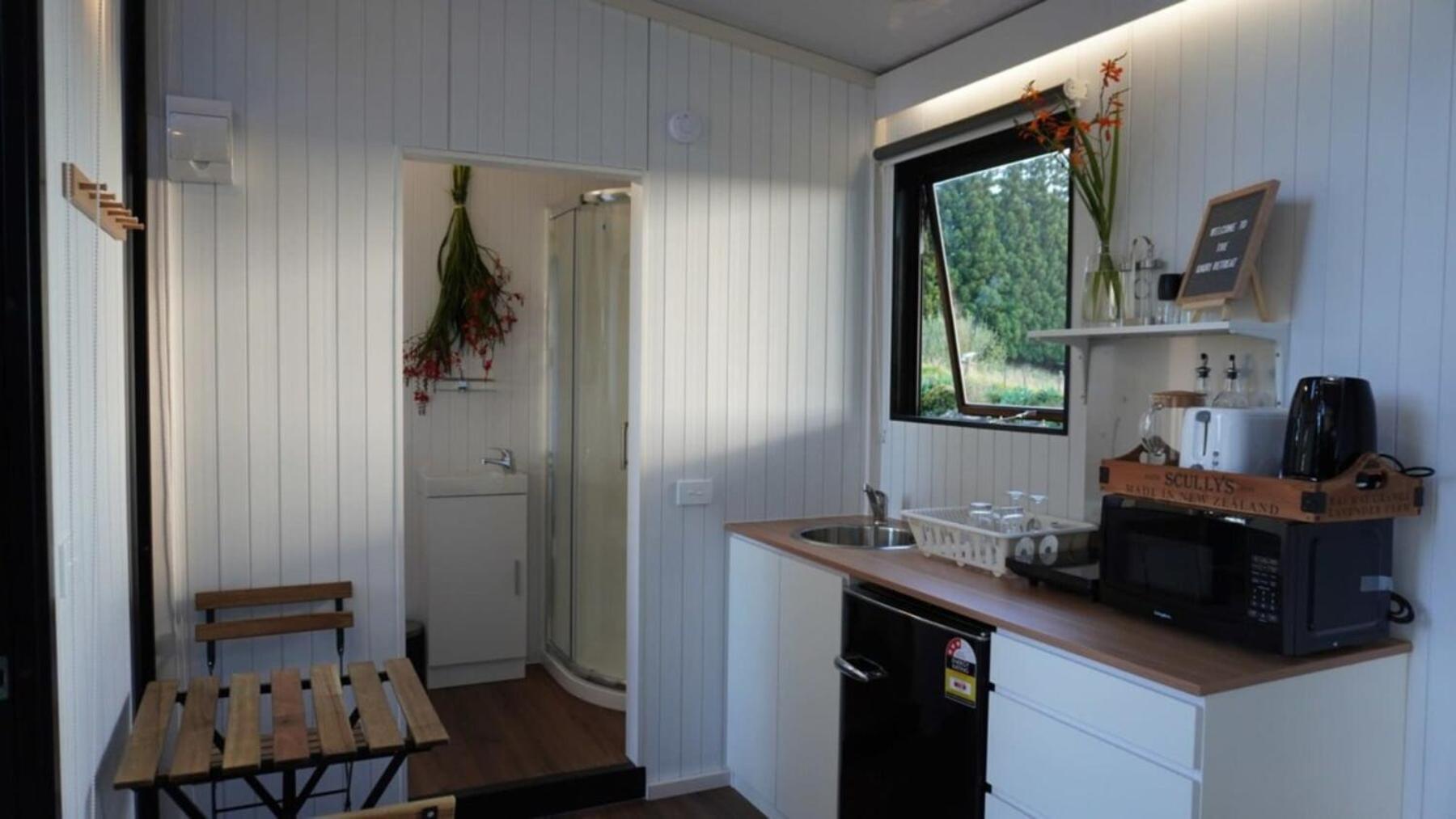 The Kauri Getaway By Tiny Away Villa Waitoki Exterior photo